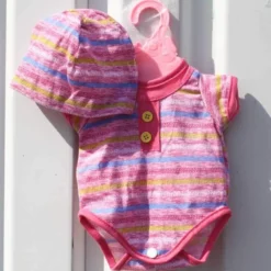 Baby Rose Dockkläder Randig Body med mössa