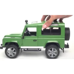 Bruder Jeep Landrover Defender med Hästtransport 02592