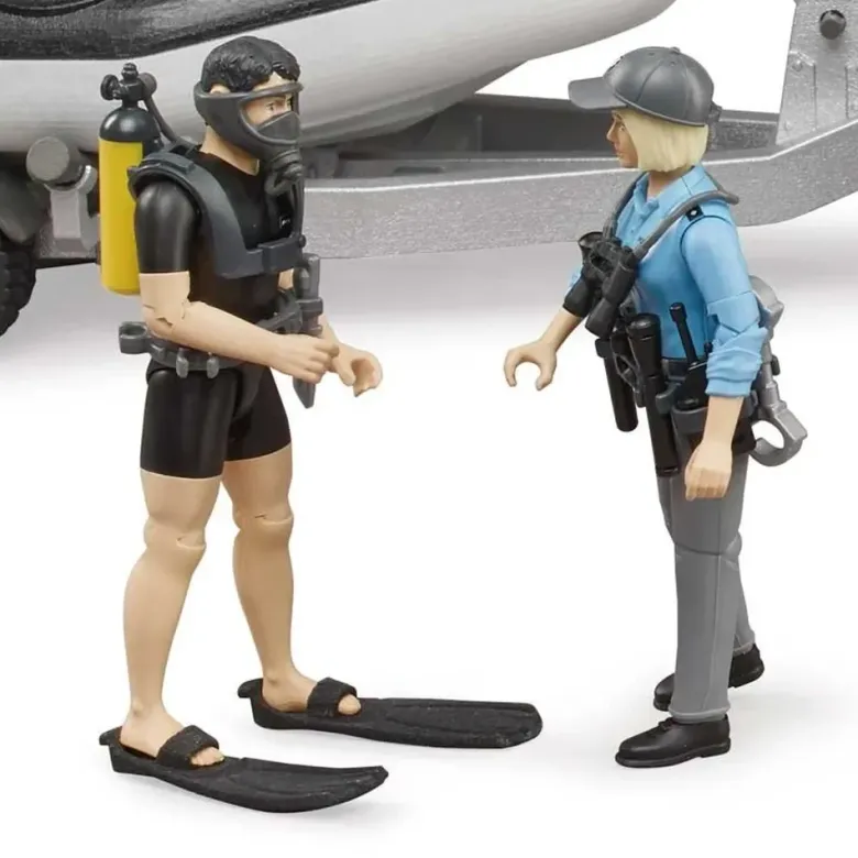 Bruder Polisbil RAM 2500 med båtkärra och figurer 02507