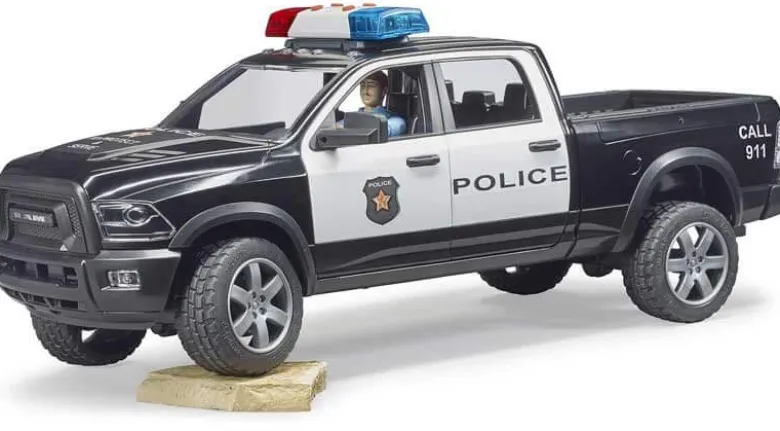 Bruder Polisbil RAM 2500 med polis 02505