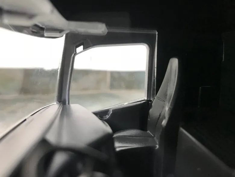 Emek Leksakslastbil Volvo FH Tipplastbil Vit