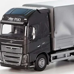 Emek Volvo FH16 750 med Trailer och kapell