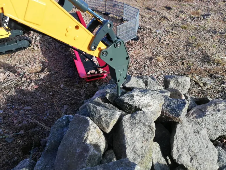 Hammare till radiostyrd grävmaskin Liebherr och Volvo - 1:20
