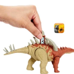 Jurassic World Strike Attack Gigantspinosaurus HLN68
