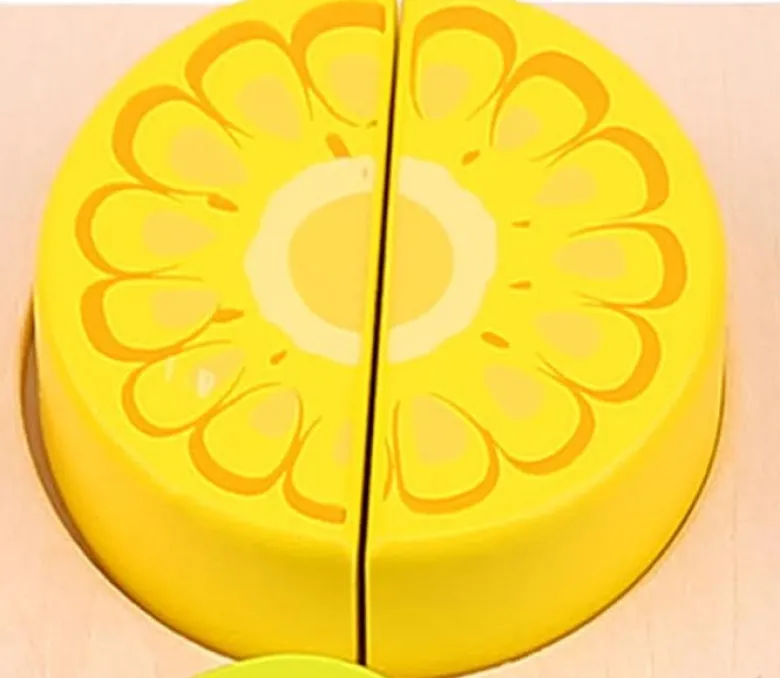 Leksaksmat delbara grönsaker i trä med skärbräda Tooky Toy