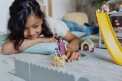 Lundby Docka med blindkäpp och hund