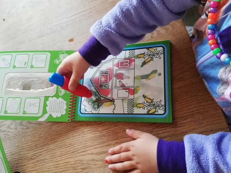 Melissa & Doug Fairy Tale Water Wow Målarbok måla med vatten