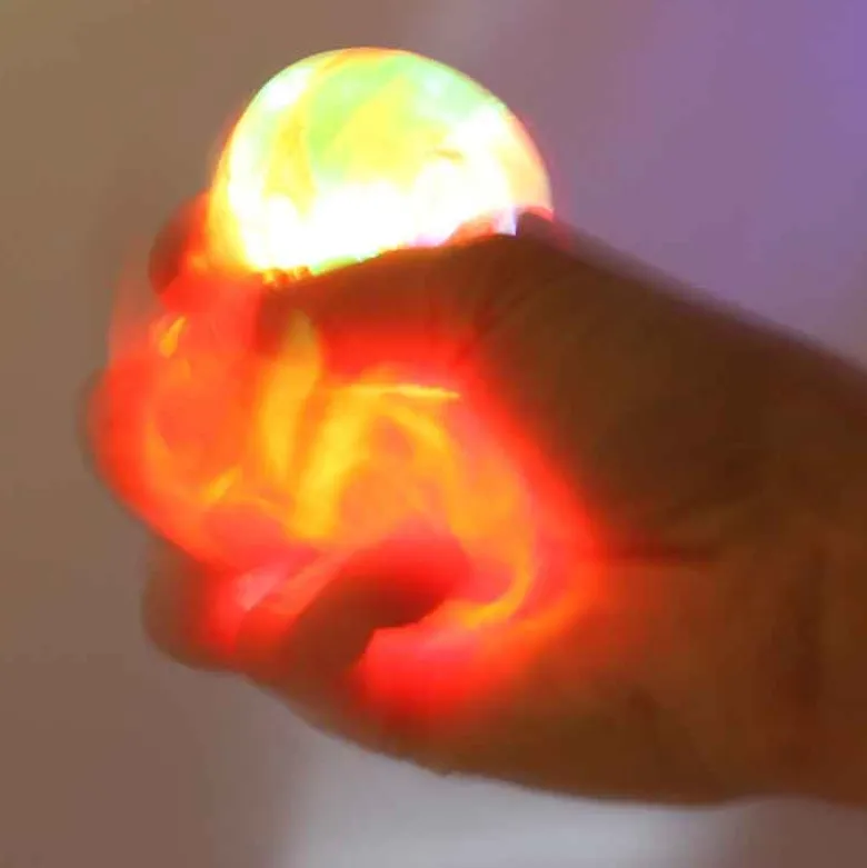 NeeDoh Lysande Lavaboll Klämboll Magma Light Up