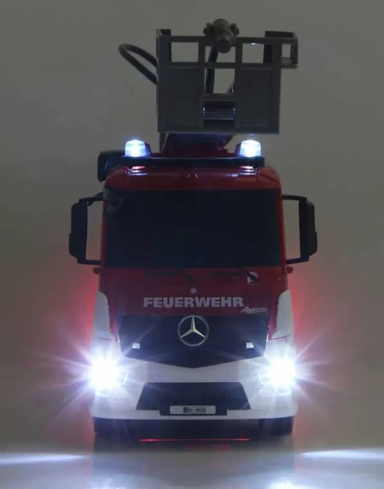 Radiostyrd Brandbil Mercedes Antos Jamara Vattenpump 1:20 - 2,4 GHz