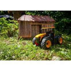 Radiostyrd Traktor JCB Fastrac Jamara 1:16