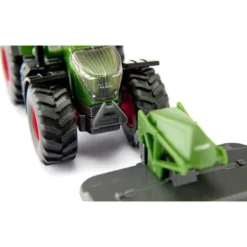 Siku Traktor Fendt 942 Vario med slåtterkross 2000 1:50