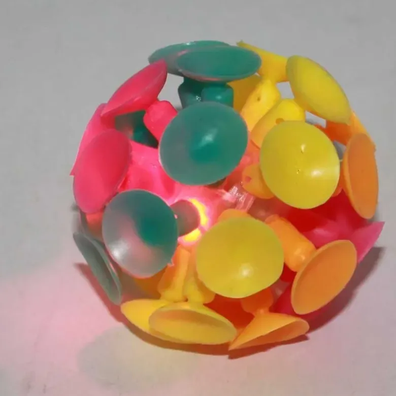 Suction ball ljus boll med sugkoppar 6 cm